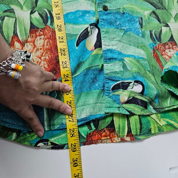 Hurley Mens Sz Small Classic Fit Tropical Button-Up Shirt Toucan & Pineapple - Picture 8 of 8